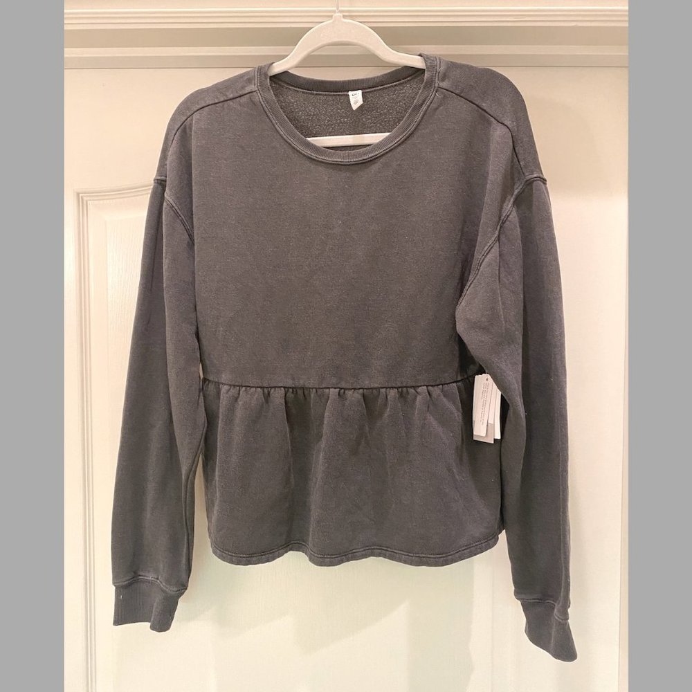 NWT! BP Peplum Sweatshirt Babydoll Black washed Size M